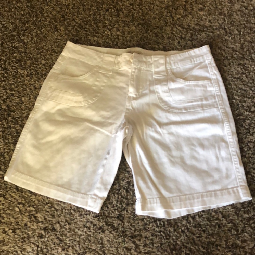 White Low Rise Jorts - Picture 3 of 12